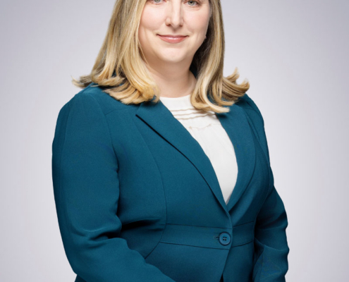 Erin Amezcua • Finance Manager
